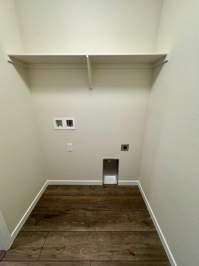 Building Photo - New Construction 3 Bedroom Townhome in University Park
