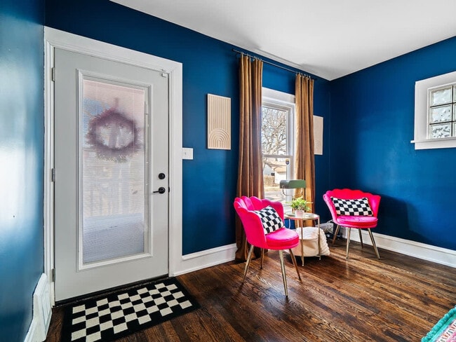 Building Photo - 2001 Tampa Ave