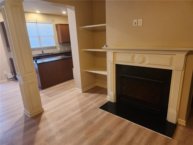 Building Photo - 3702 Brockenhurst Dr