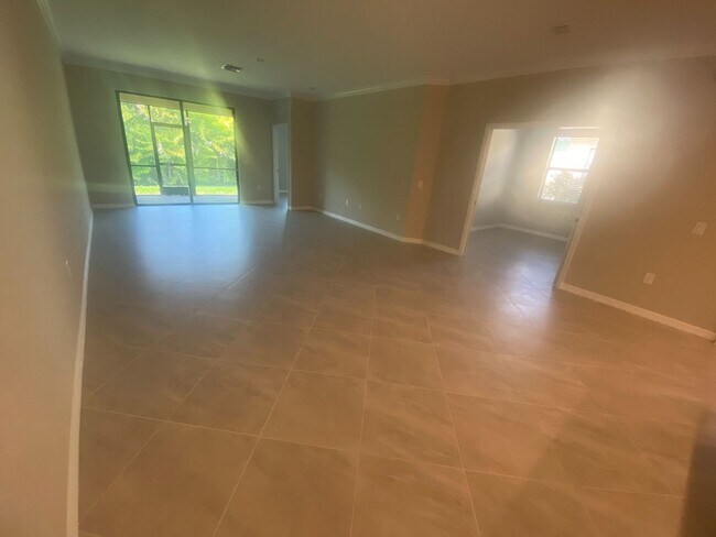 Building Photo - 15220 Cortona Wy