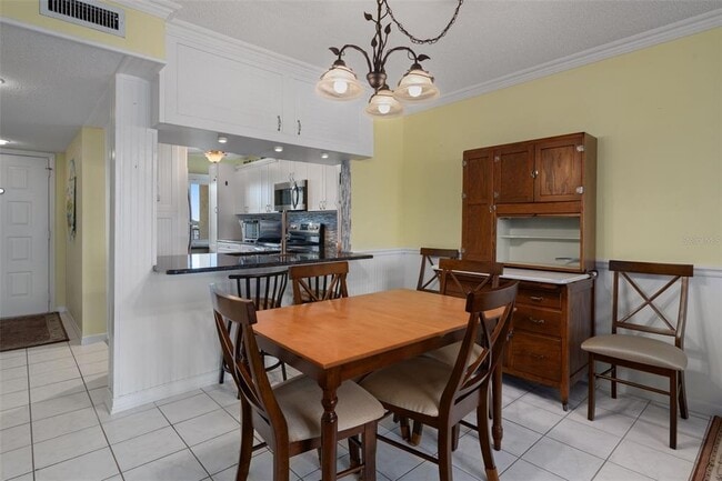 Building Photo - 8211 Brent St