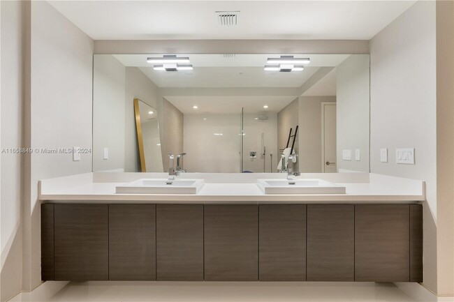 Master Bathroom - 330 Sunny Isles Blvd