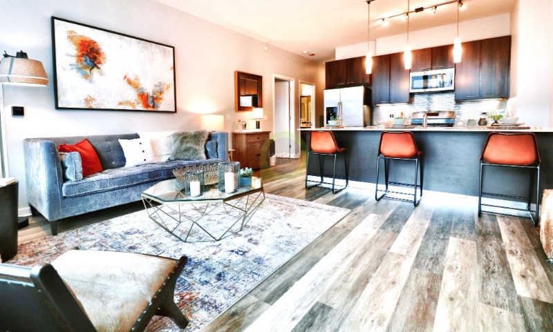 Building Photo - 438 W Huron St