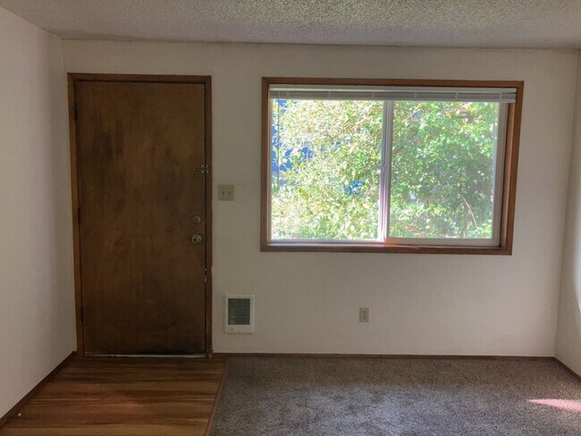 Building Photo - 924 Billy Frank Jr. St