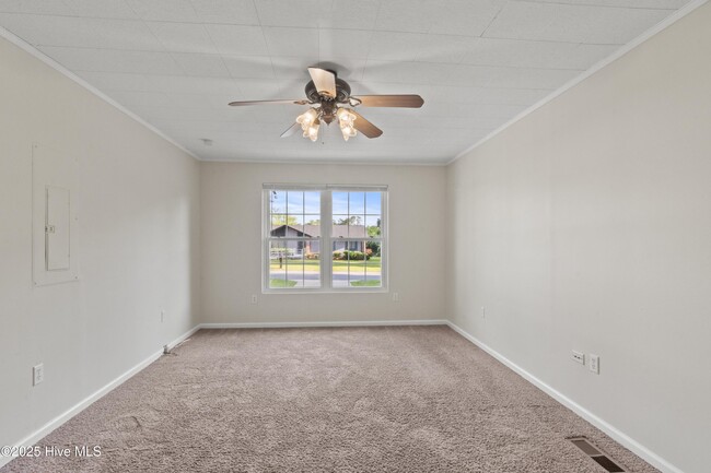 Building Photo - 203 Knight Pl