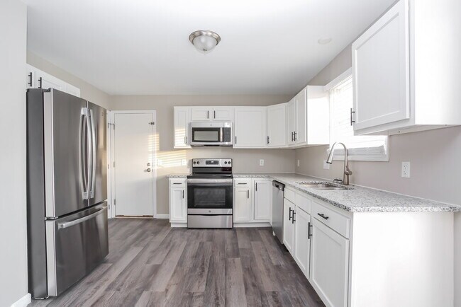 Building Photo - 3787 Pendent Ln