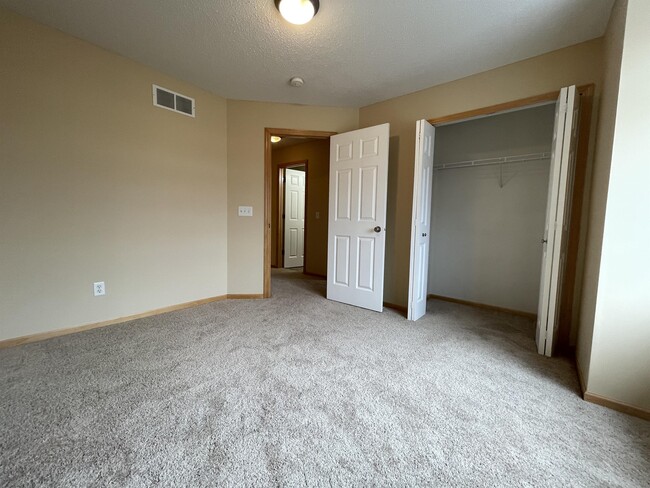 Building Photo - 18279 Key W Ct