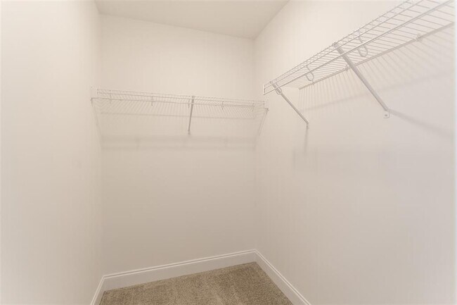 Building Photo - 1073 Bluemoon Dr