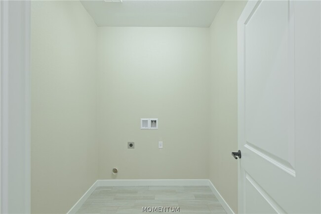 Building Photo - 2213 Hayden Way