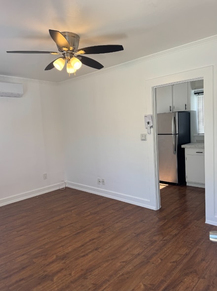 Building Photo - 4543 1/2 Alumni Ave