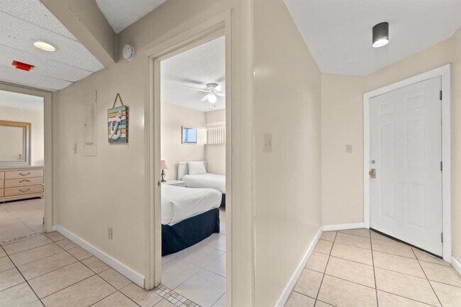 Building Photo - 17155 FL-30