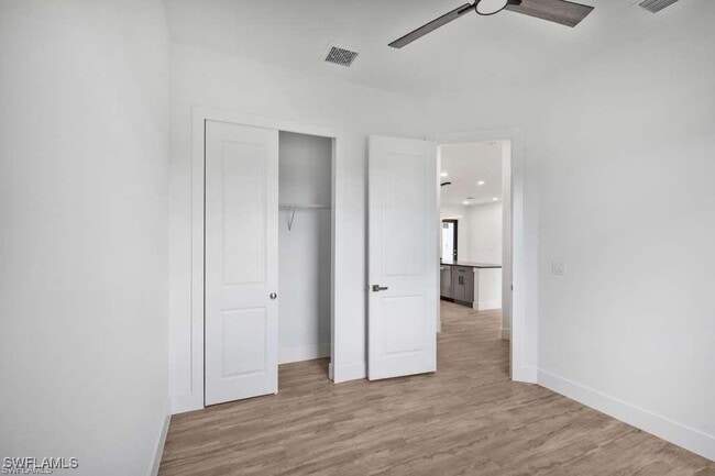 Building Photo - 812 Homestead Rd S