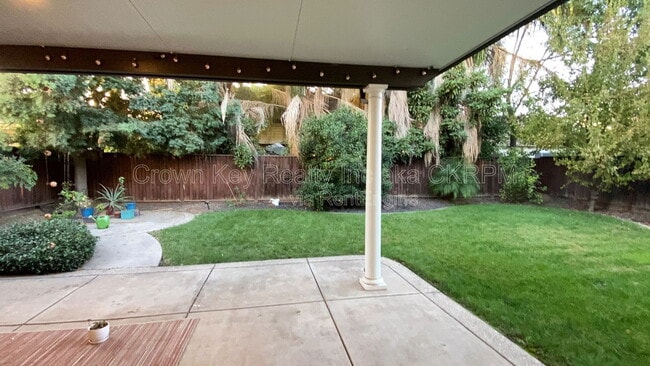 Building Photo - 4685 Dandelion Loop