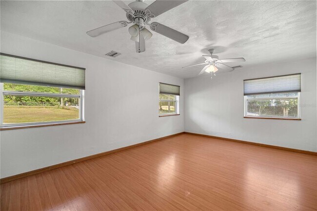 Building Photo - 3821 SW 7th Avenue Rd