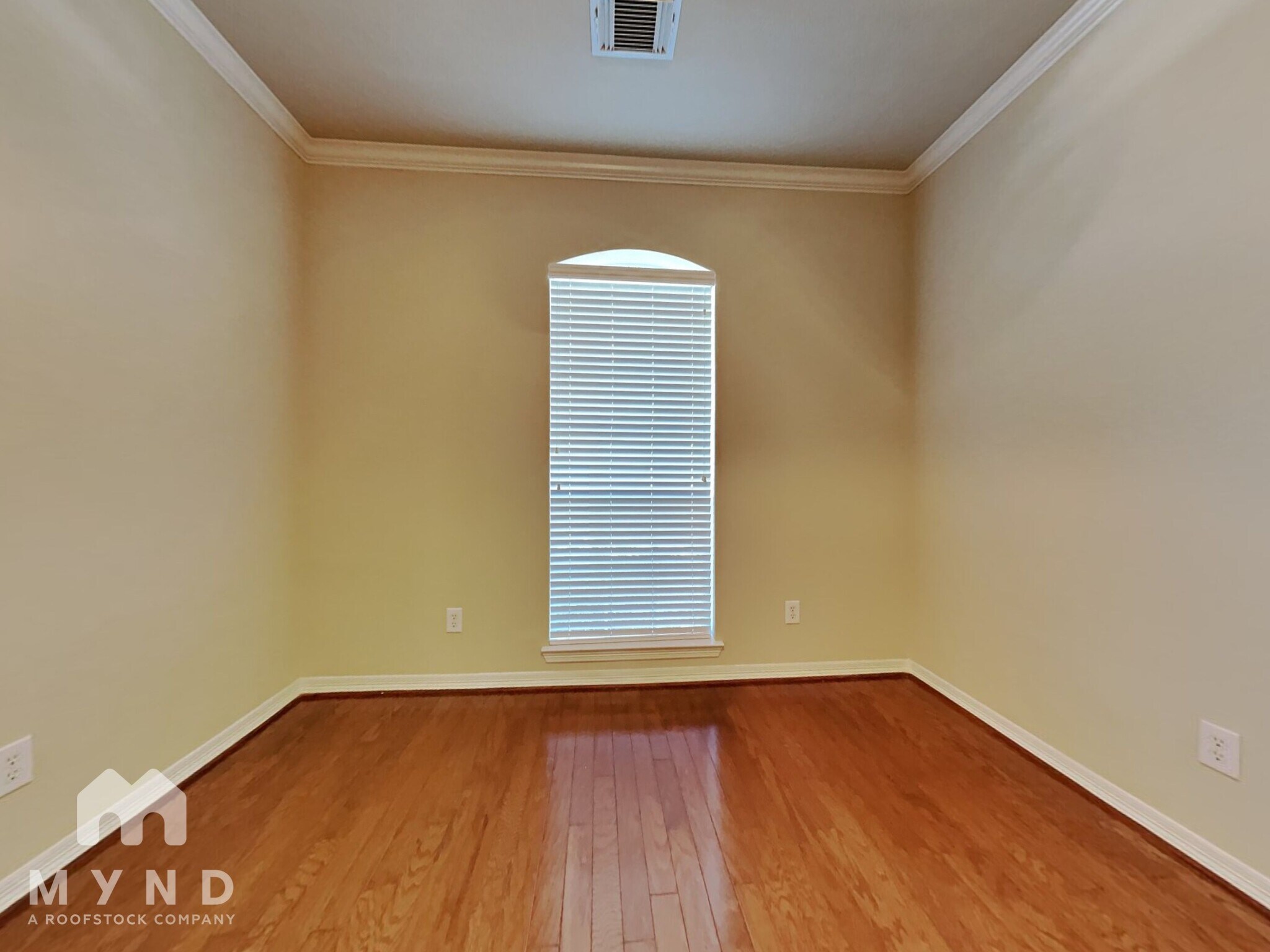 Building Photo - 4463 Diamante Dr