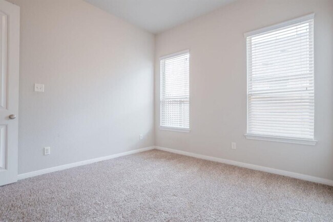 Building Photo - 1400 Little Elm Trail