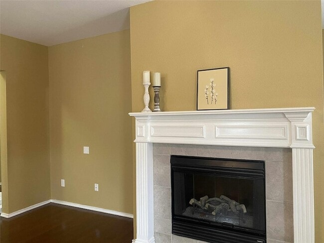 Building Photo - 209 Moonlight Dr