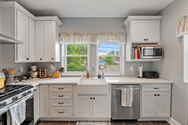 Building Photo - 1328 Enslow Blvd