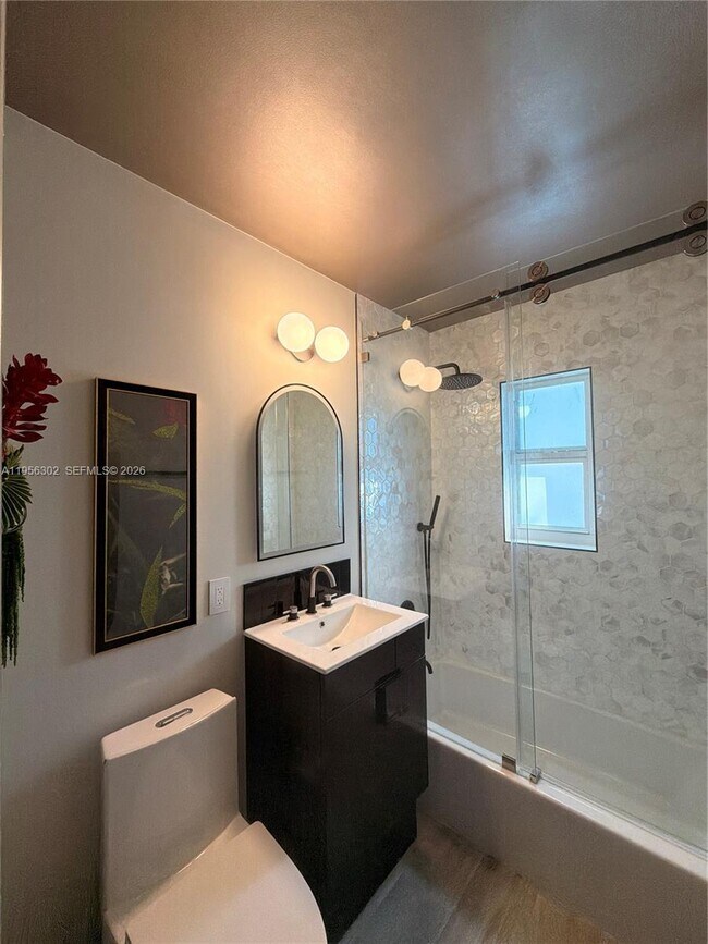 Building Photo - 1532 N Andrews Ave