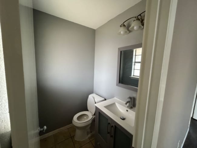 Building Photo - 3903 Tioga St