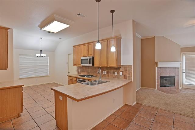 Building Photo - 1073 Red Hawk Dr