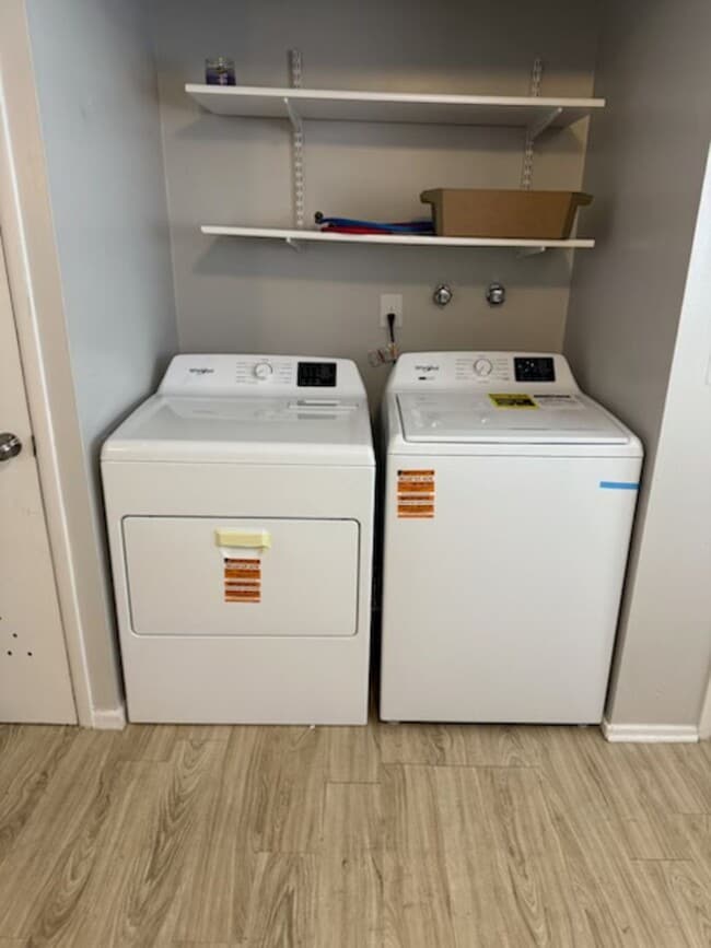 Building Photo - 6014 S Prince St