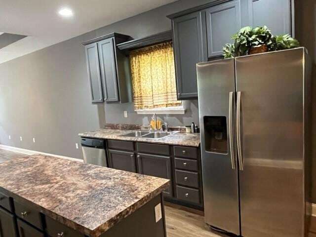 Building Photo - 35621 Oakridge Ave