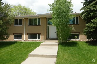 Building Photo - Garden-Level 1 Bed in Downtown Golden – $1...