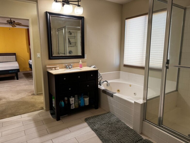 Building Photo - 44130 Catsue Pl