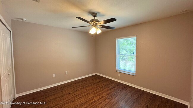 Building Photo - 10 Bellis Ct