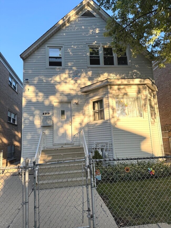 Primary Photo - 4919 N Kedvale Ave