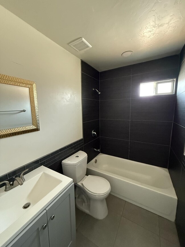 Building Photo - 3917 S Liberty Ave