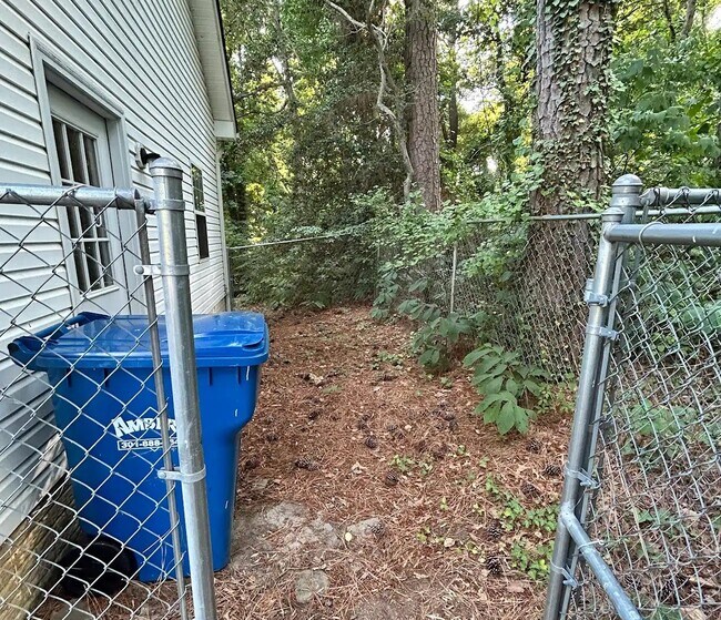 Building Photo - 13015 Skyview Ln