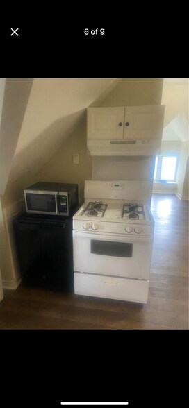 Building Photo - 2098 Court Ave