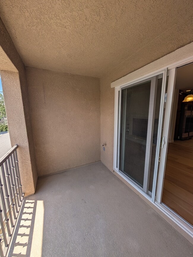 Building Photo - 19335 Laroda Ln