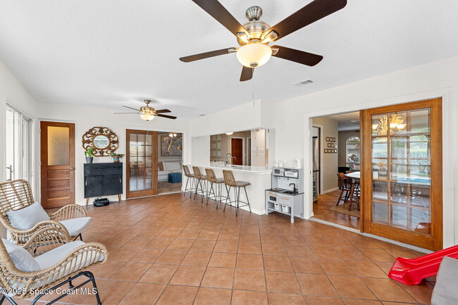 Building Photo - 509 W Amherst Cir