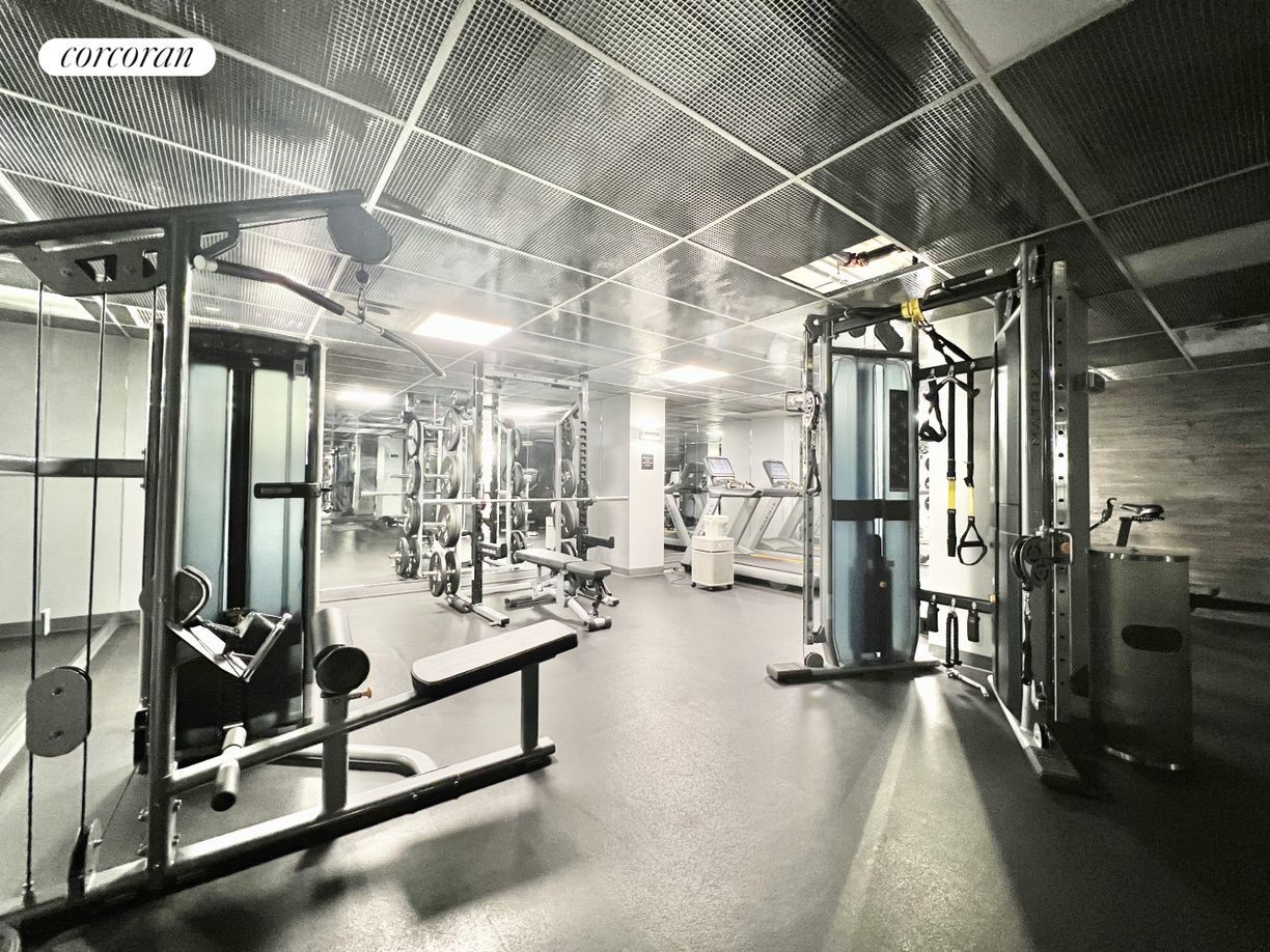 Building Photo - 84 Front St