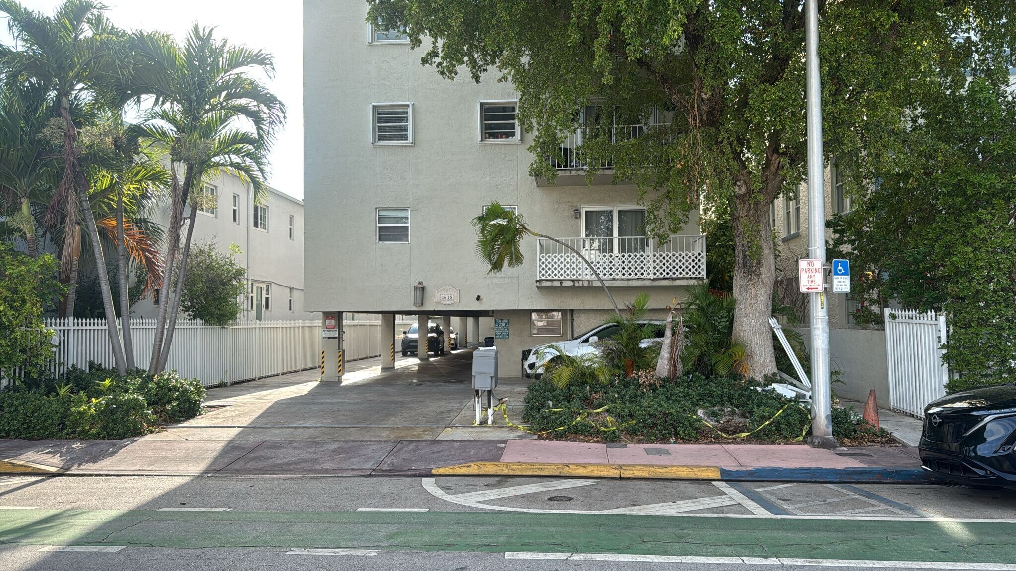 Building Photo - 1615 Meridian Ave
