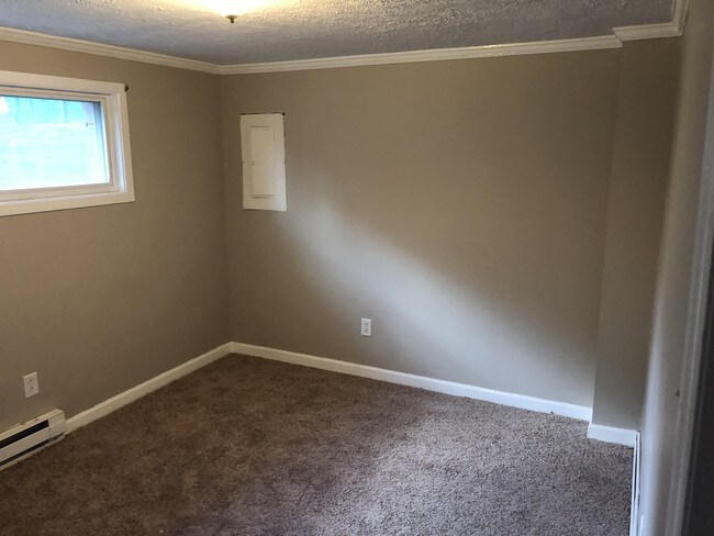 5th bedroom - 3087 Meadowview Dr