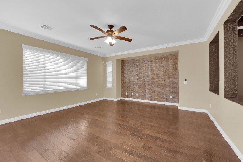 Building Photo - 10057 Portula Valley St