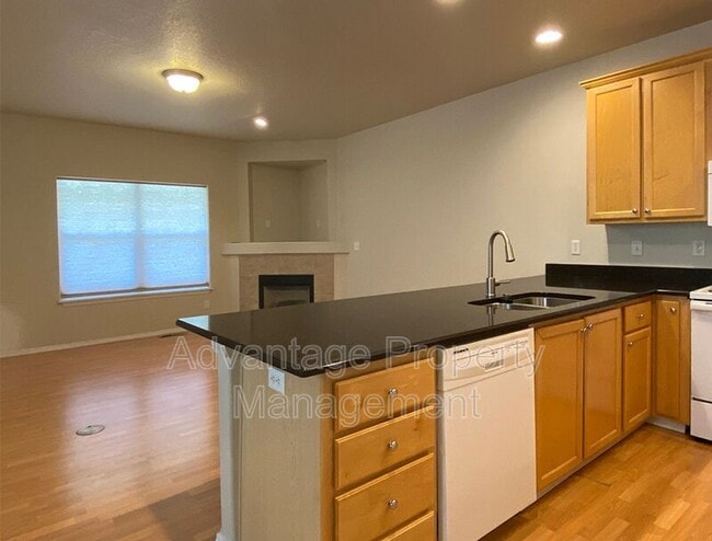 Building Photo - 2991 NW Shooting Star Dr