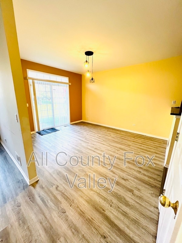 Building Photo - 1119 Loganbury Ct