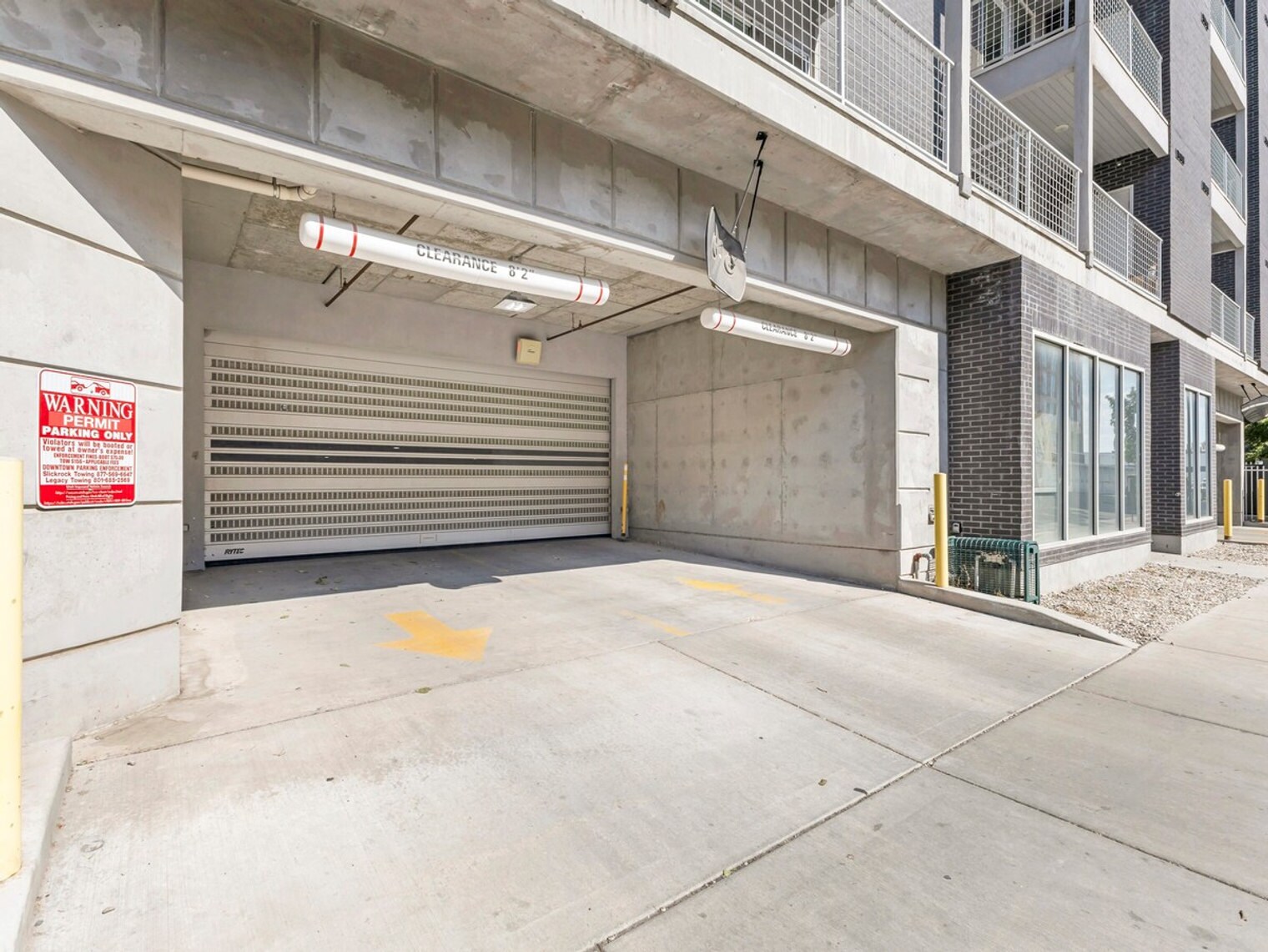Building Photo - 360 S 400 W