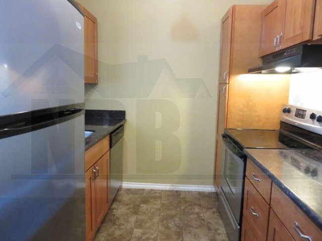 Primary Photo - 1 Bd and 1 Ba Condo with pool, hot tub abd...