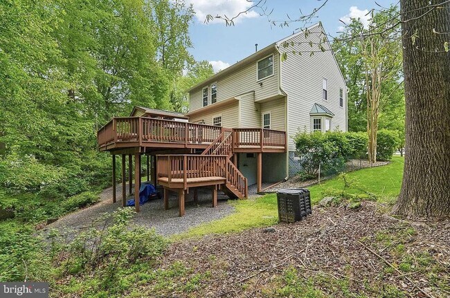 Building Photo - 18613 Meadowland Terrace