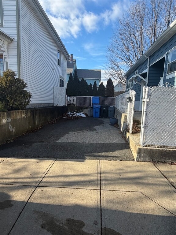 Building Photo - 310 Lowell St