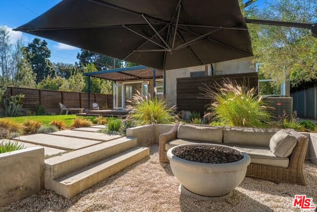 Building Photo - 2963 Virginia Ave