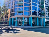 Building Photo - Beautiful Downtown Condo