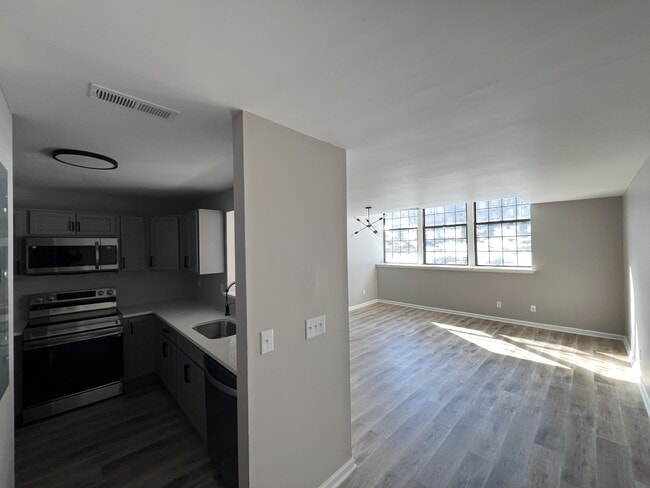 Building Photo - 15 Prospect St