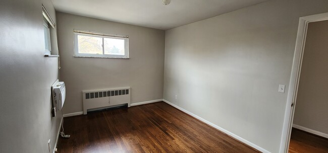 Main Bedroom 4 - 7706 Blue Ash Rd